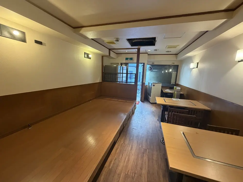 吉野町のお好み焼き居抜きの内装