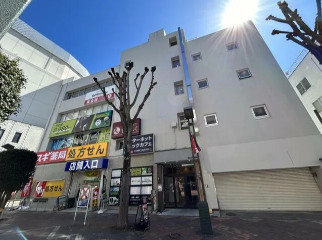 貸店舗(スケルトン)の外観