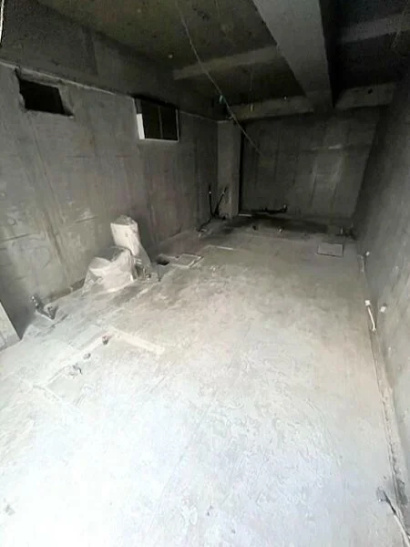 貸店舗(スケルトン)の内装