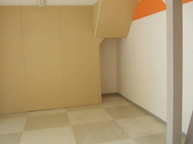 菊名の事務所仕様店舗物件の内装