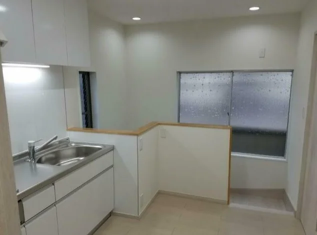 菊名の事務所仕様店舗物件の内装