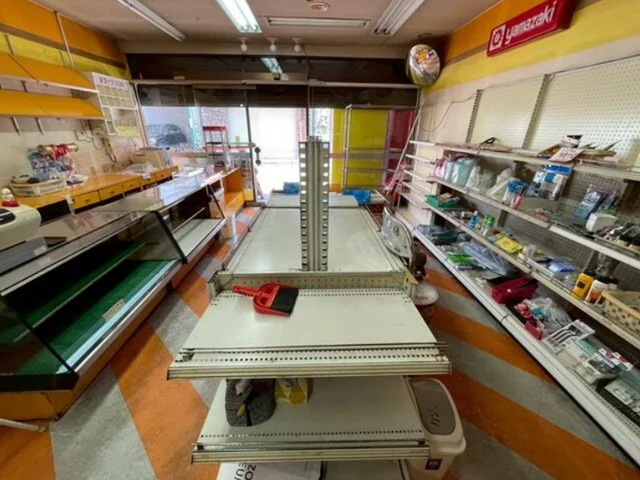 梶原の居抜き店舗の内装