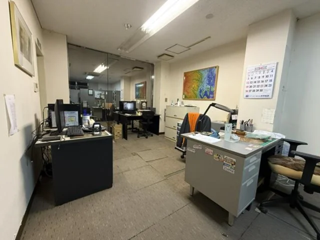 御茶ノ水の事務所仕様店舗物件の内装