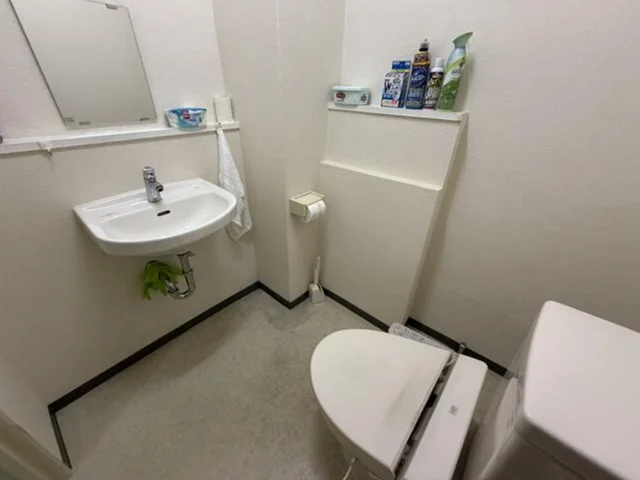 御茶ノ水の事務所仕様物件の内装