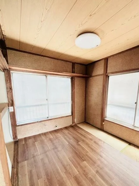 貸店舗(事務所仕様)の内装