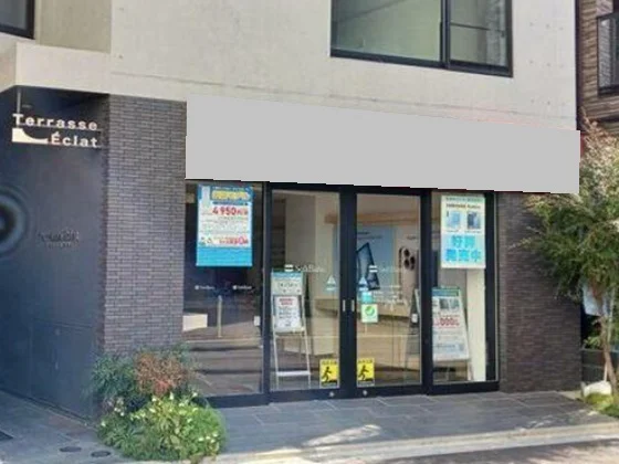 登戸のスケルトン店舗物件の外観