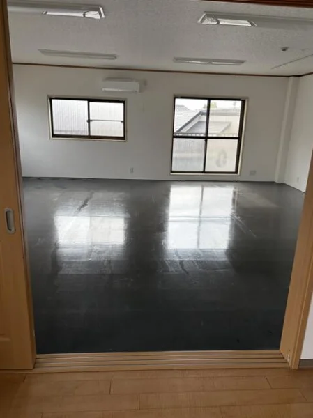 東伏見の事務所仕様物件の内装