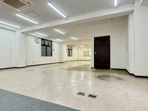 貸店舗(事務所仕様)の内装