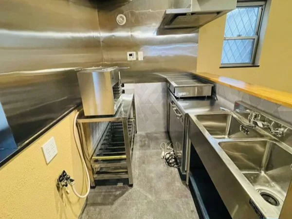 高田馬場のカフェ・喫茶店居抜きの厨房
