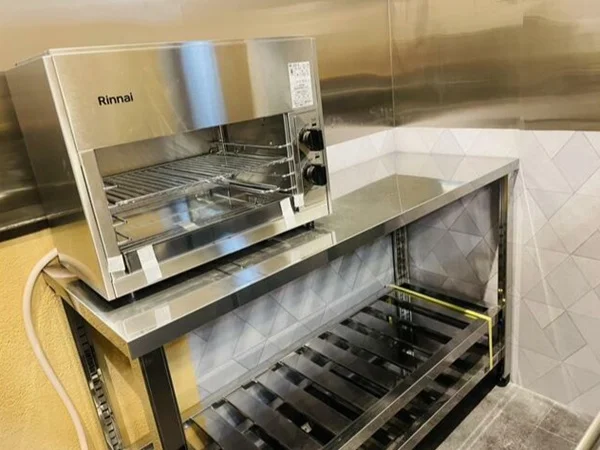 高田馬場の居抜き店舗の厨房