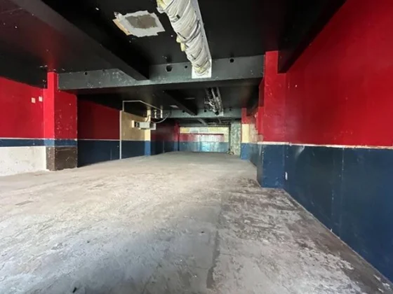 貸店舗(スケルトン)の内装