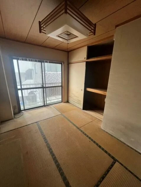 京成金町の事務所仕様店舗物件の内装