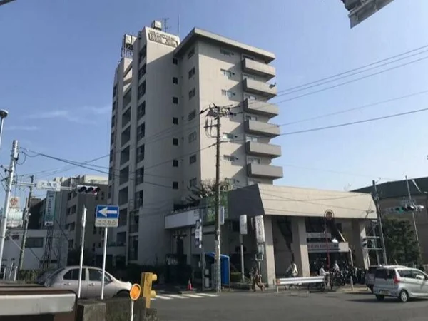 貸店舗(スケルトン)の外観