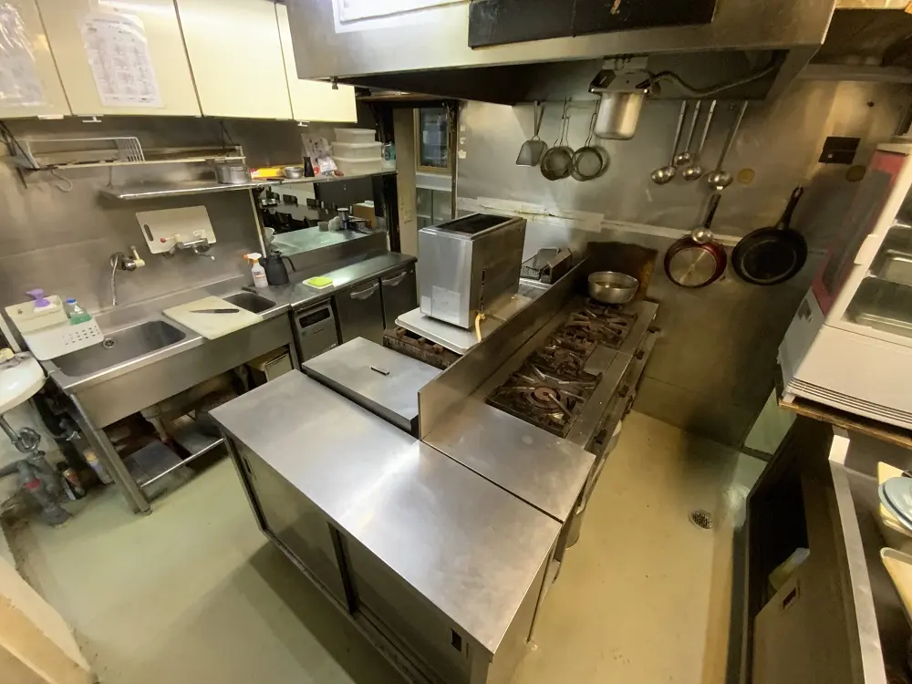 池上の居抜き店舗の厨房