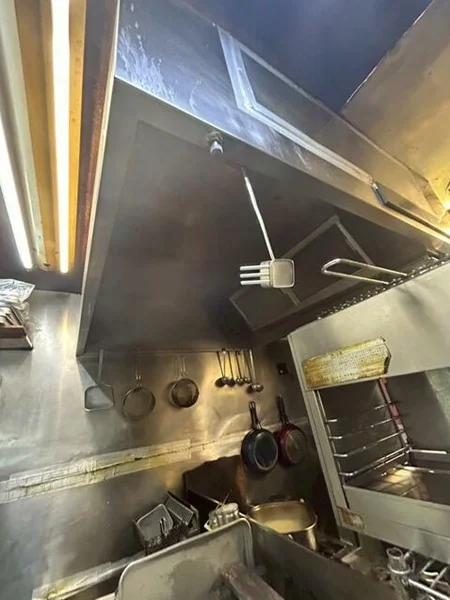 池上の居酒屋居抜きの厨房