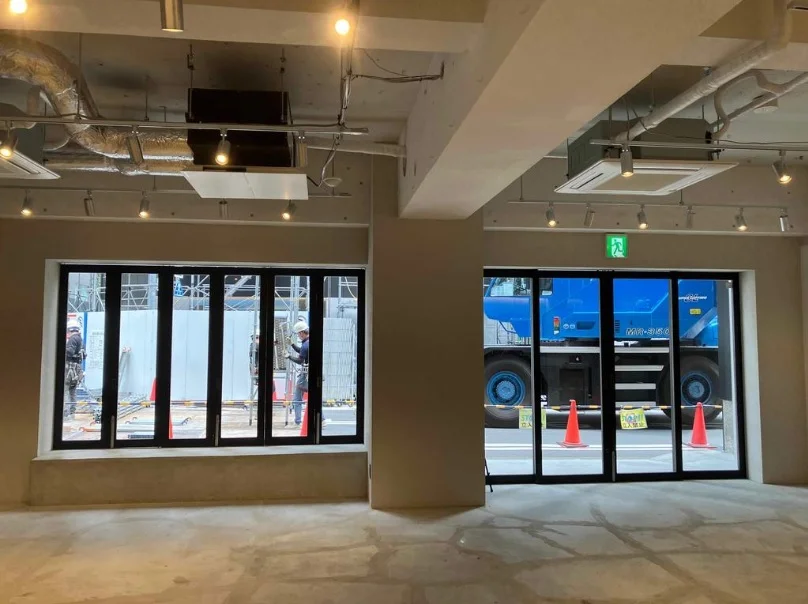 人形町のスケルトン店舗物件の内装