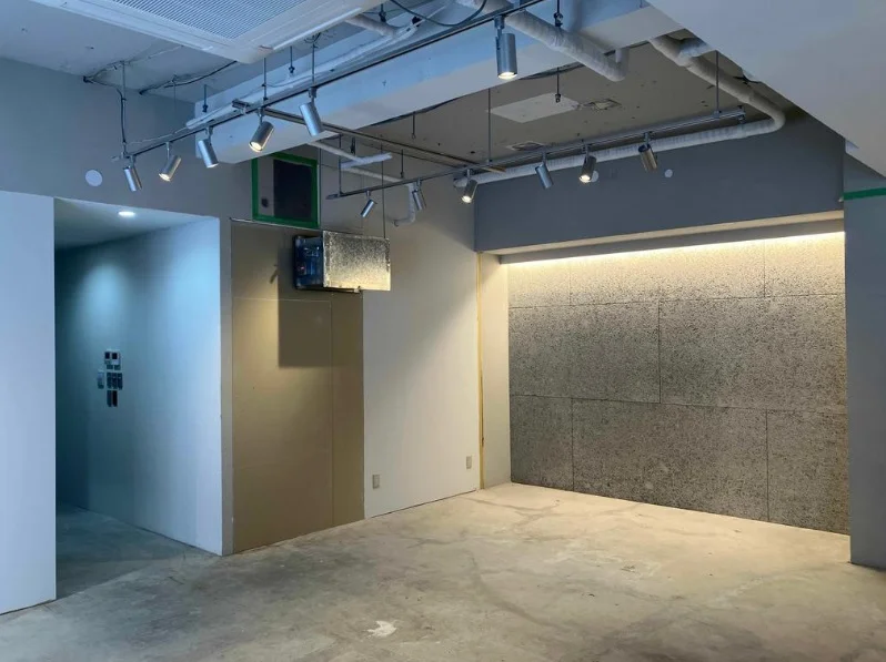 貸店舗(スケルトン)の内装