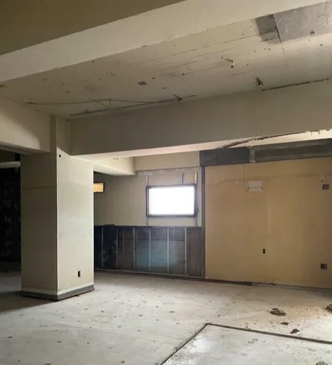 貸店舗(スケルトン)の内装