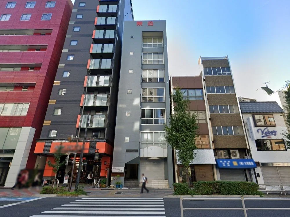 貸店舗(スケルトン)の外観