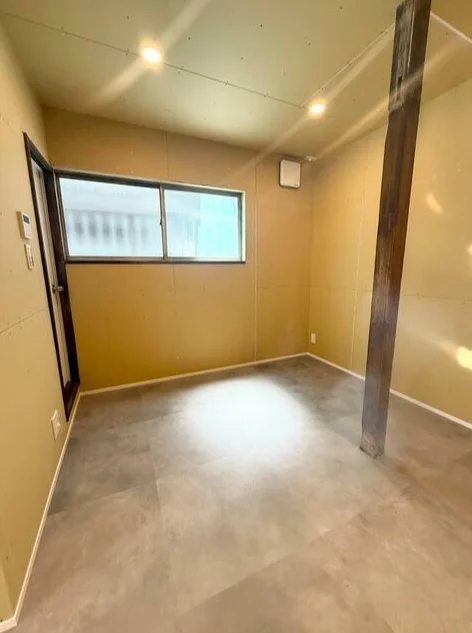 稲荷町の事務所仕様物件の内装