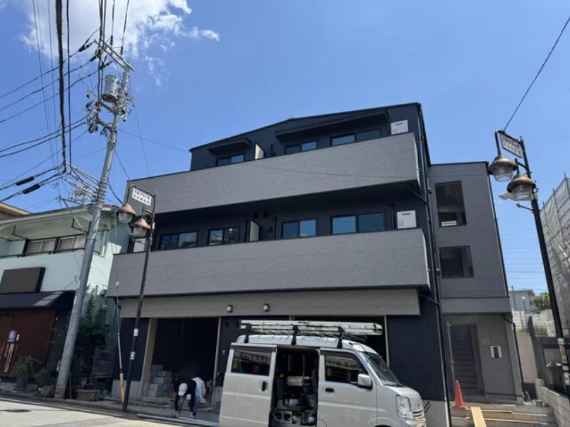 貸店舗(スケルトン)の外観