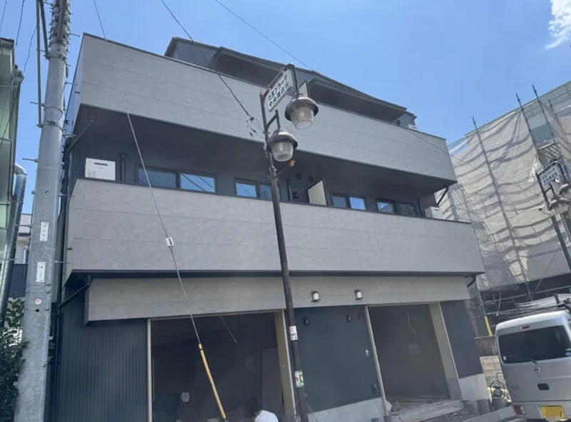 貸店舗(スケルトン)の外観