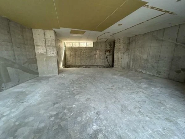 大宮のスケルトン物件の内装