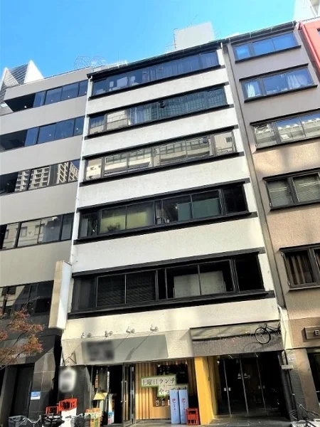 日本橋の事務所仕様物件の外観