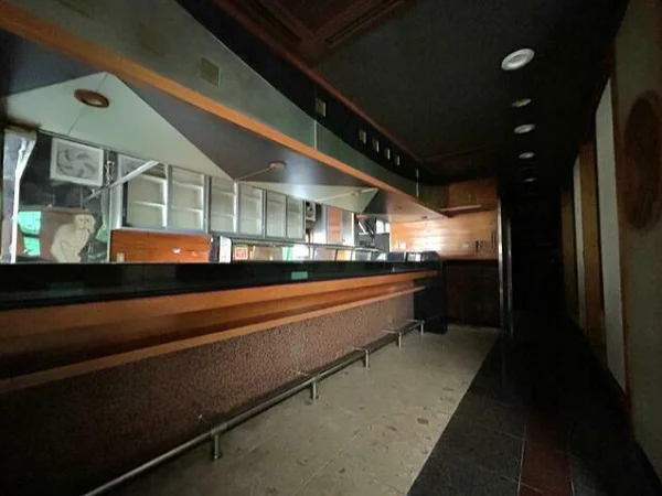 菅野の居抜き店舗の内装