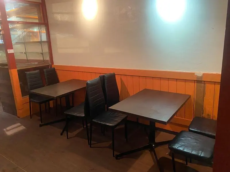 インド・ネパール料理の居抜き物件の内装