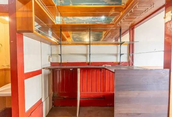 インド・ネパール料理の居抜き物件の内装