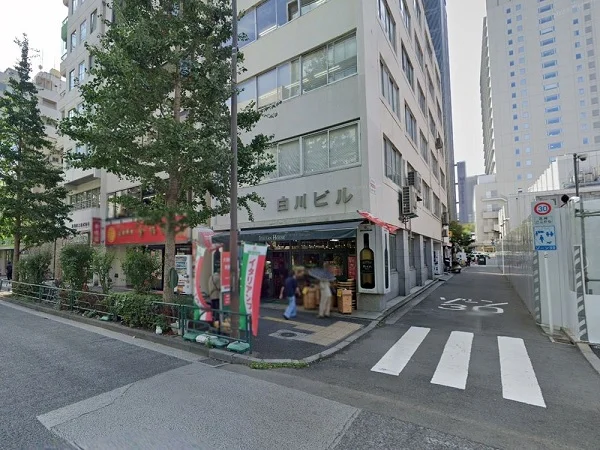 御成門の事務所仕様店舗物件の外観