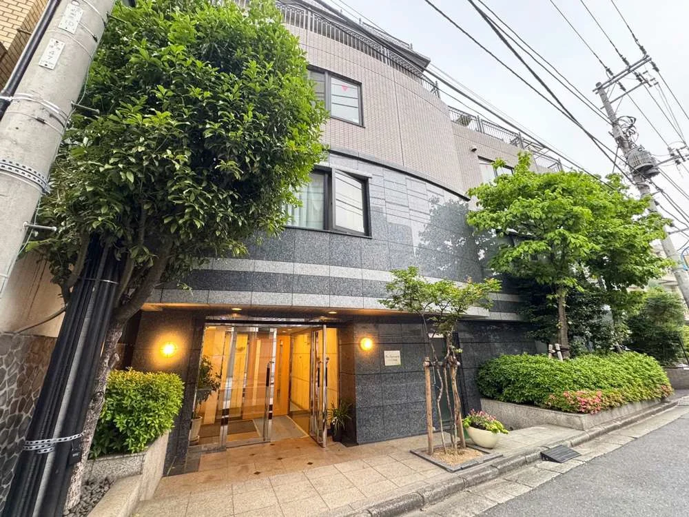 神楽坂のスケルトン物件の外観