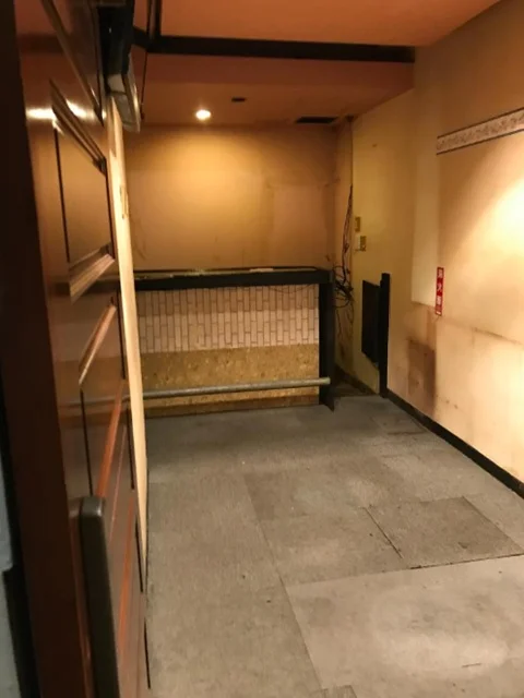 東村山のスナック・パブ居抜きの内装