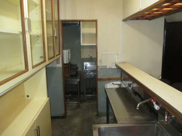 スナック・パブの居抜き物件の厨房