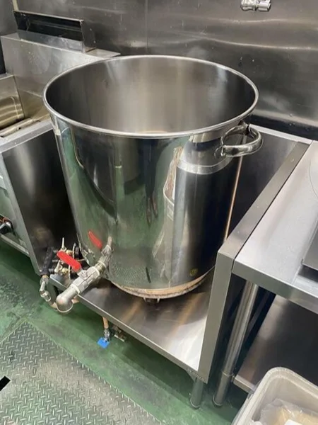 ラーメンの居抜き物件の厨房