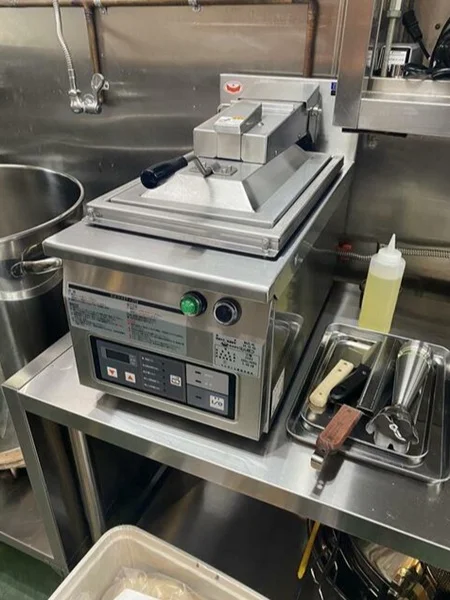 百草園のラーメン居抜きの厨房