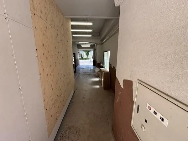 貸店舗(事務所仕様)の内装