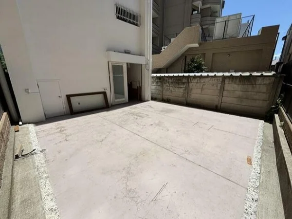 西荻窪の事務所仕様店舗物件の内装