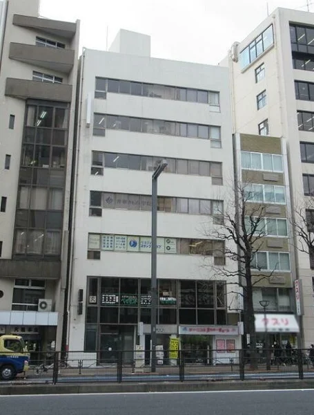 貸店舗(スケルトン)の外観