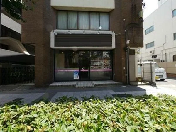 川崎の居抜き店舗の外観