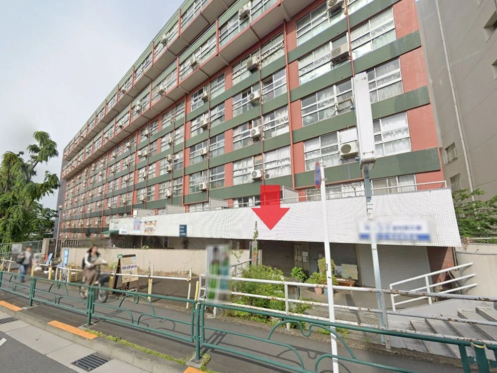 武蔵小金井のスケルトン店舗物件の外観