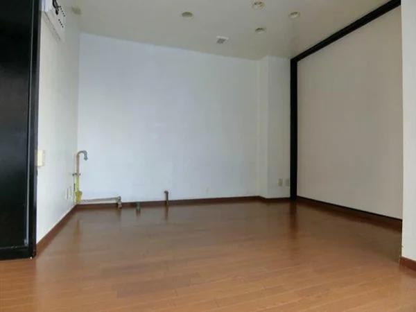 貸店舗(事務所仕様)の内装