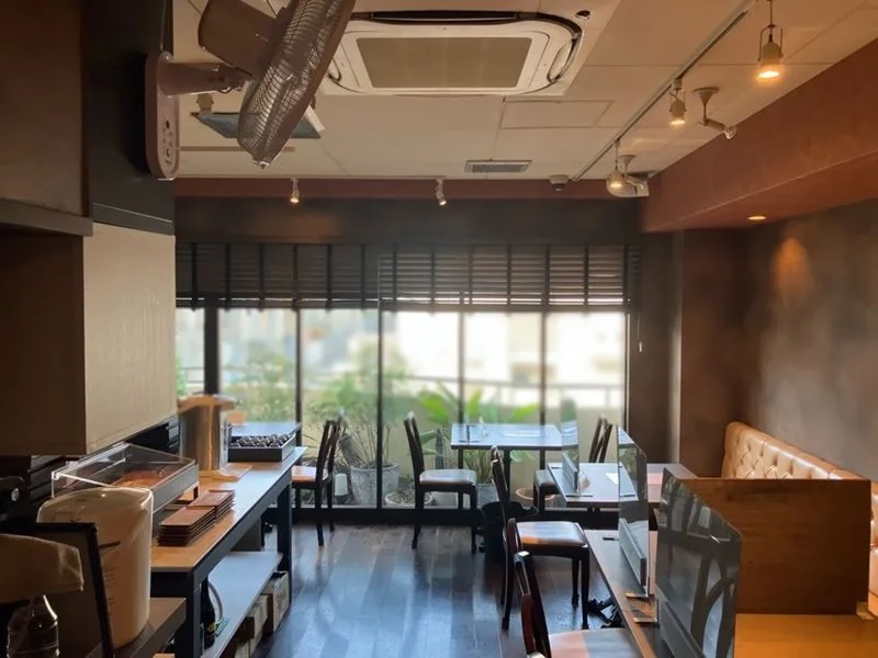 成城学園前の居抜き店舗の内装