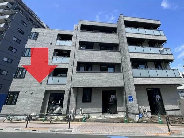 貸店舗(スケルトン)の外観