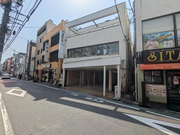 祐天寺のスケルトン店舗物件の外観