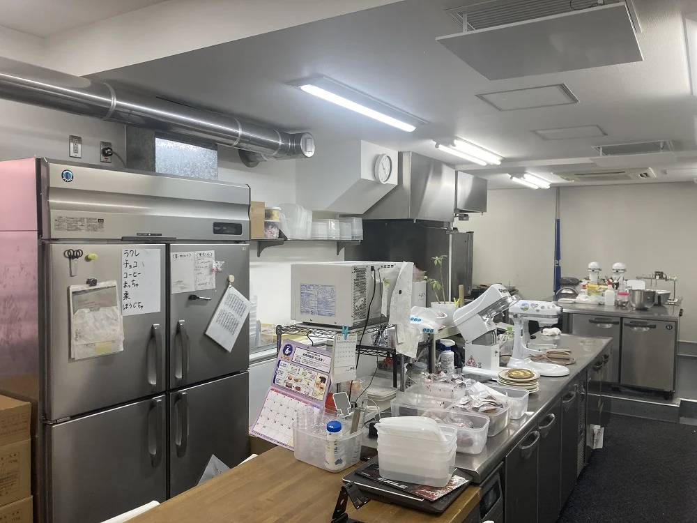 セントラルキッチンの居抜き物件の外観