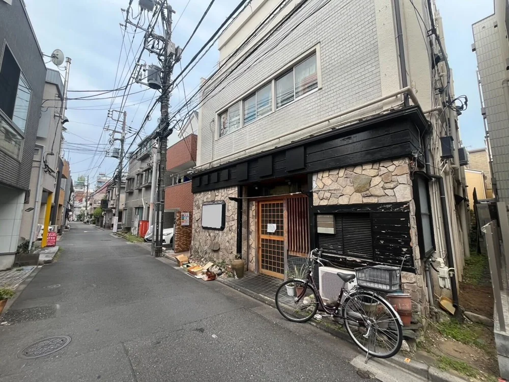 中野坂上の居抜き店舗の外観