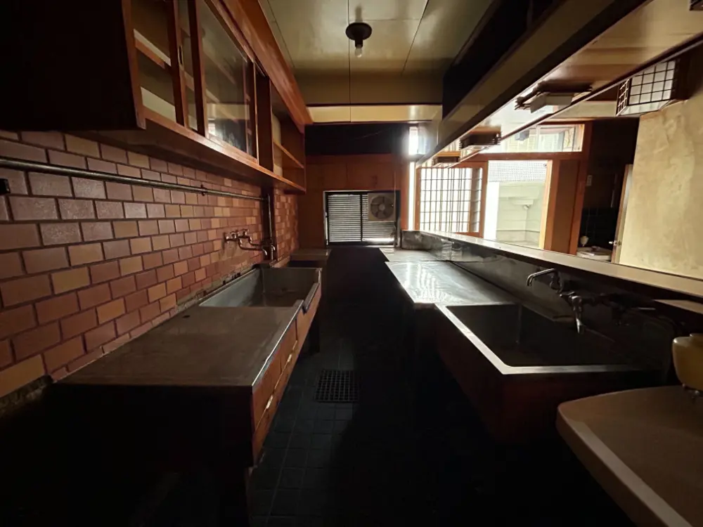 中野坂上の居酒屋居抜きの厨房