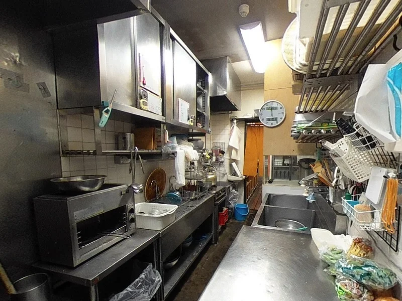 神保町の居抜き店舗の厨房